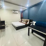 Champion Hotel