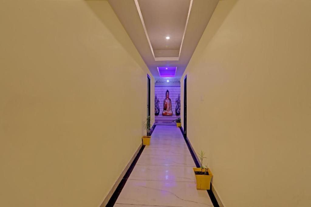 Champion Hotel 3*