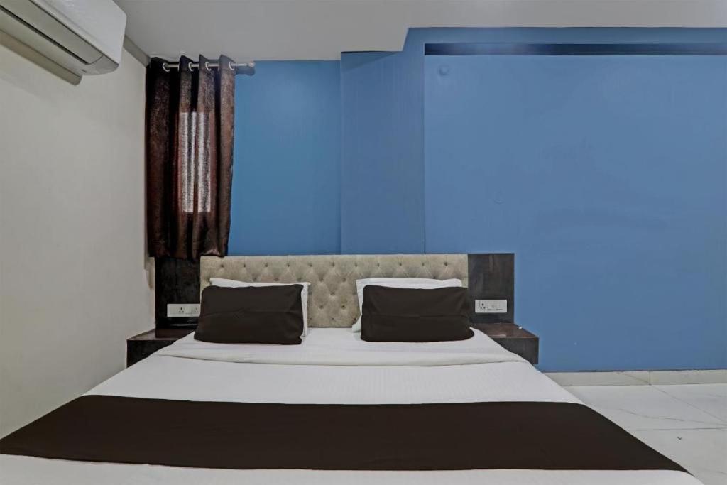 Hotel Champion