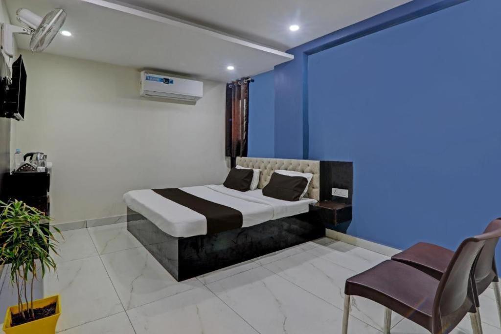 Champion Hotel 3*